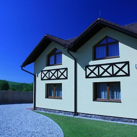 Skipension Jasna Pavčina Lehota Buitenkant foto
