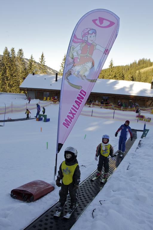 Skipension Jasna Pavčina Lehota Buitenkant foto