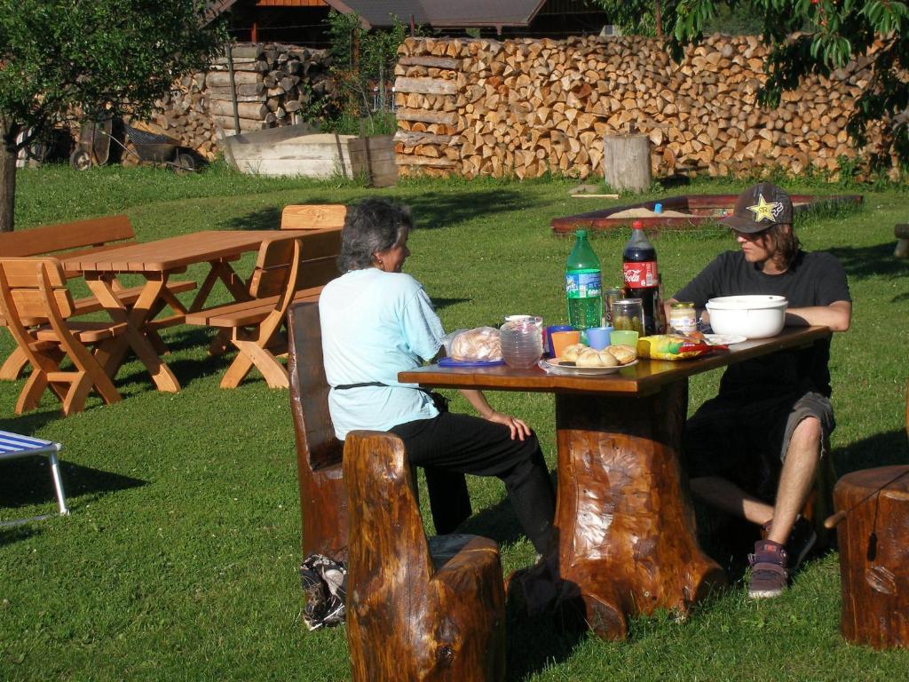 Skipension Jasna Pavčina Lehota Buitenkant foto