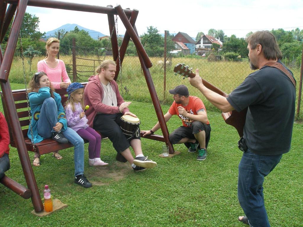 Skipension Jasna Pavčina Lehota Buitenkant foto