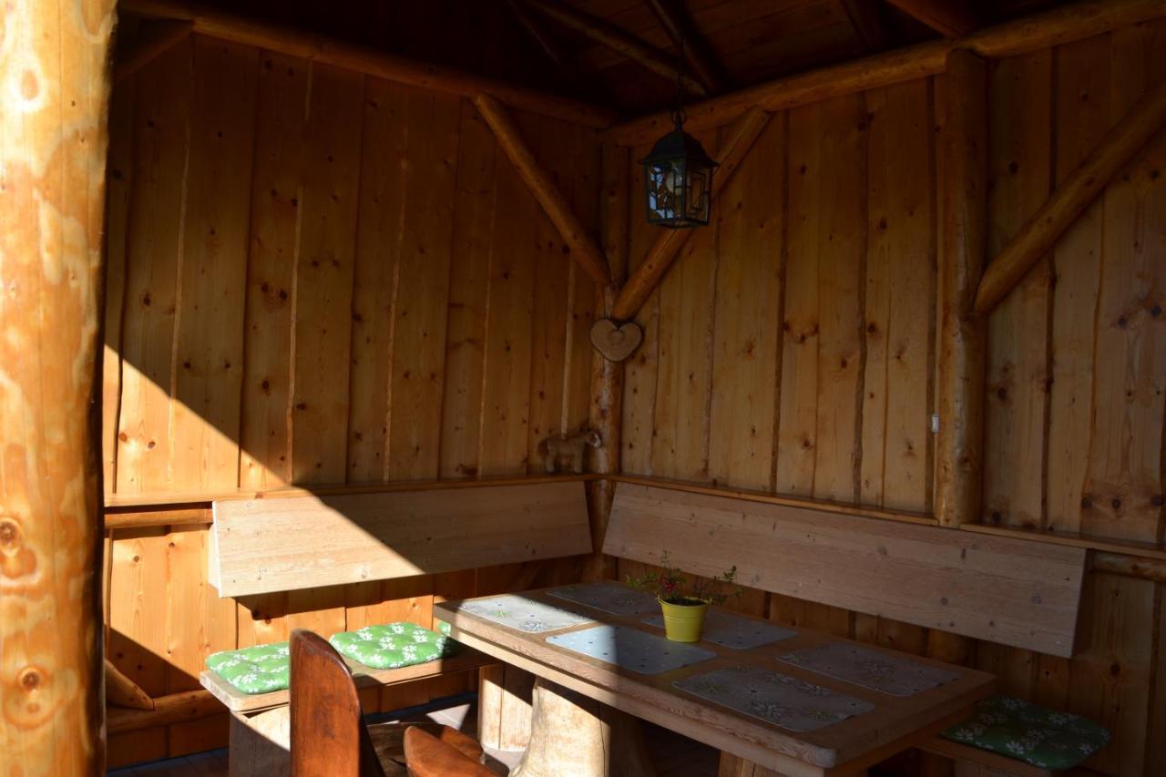 Skipension Jasna Pavčina Lehota Buitenkant foto