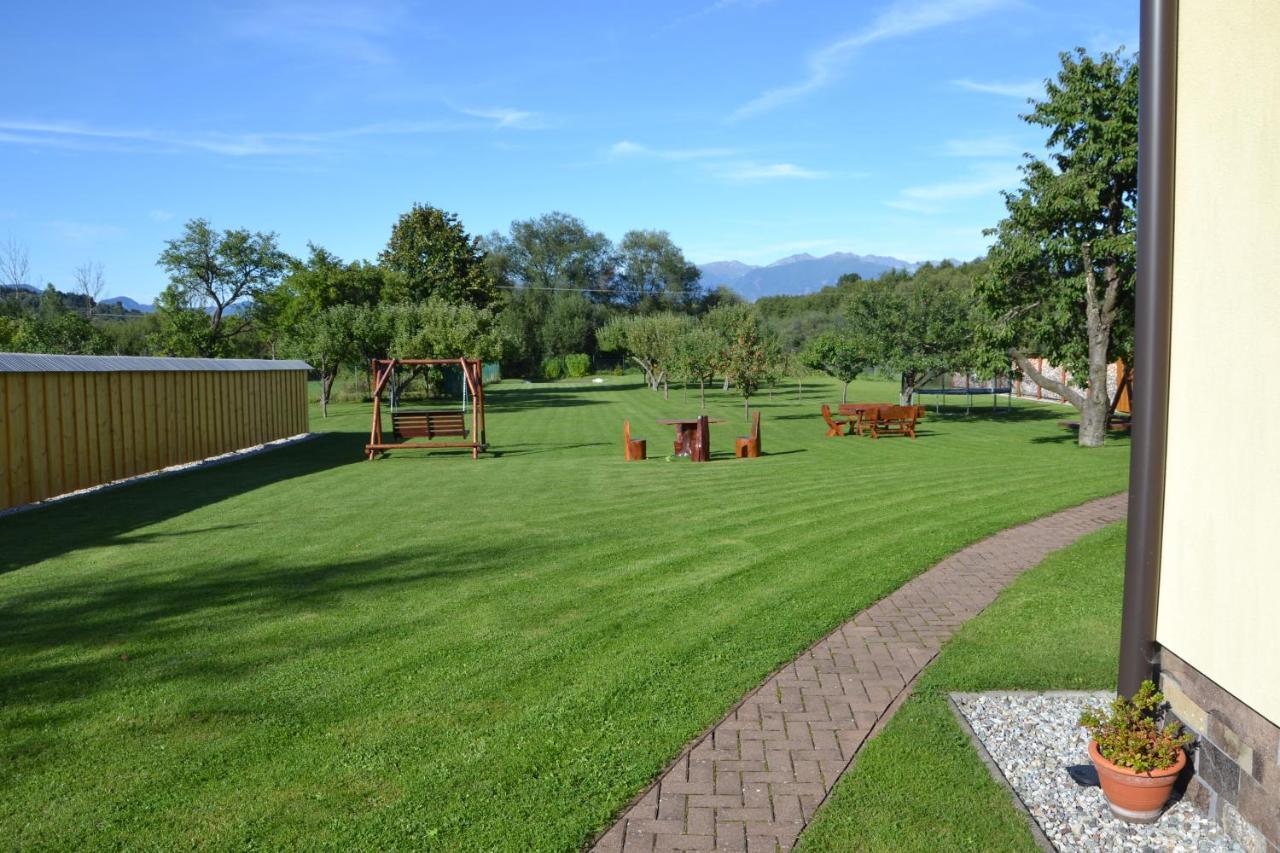 Skipension Jasna Pavčina Lehota Buitenkant foto